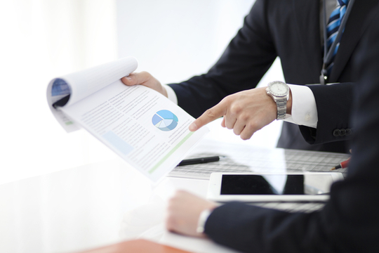 銀行に提出する書類の確認